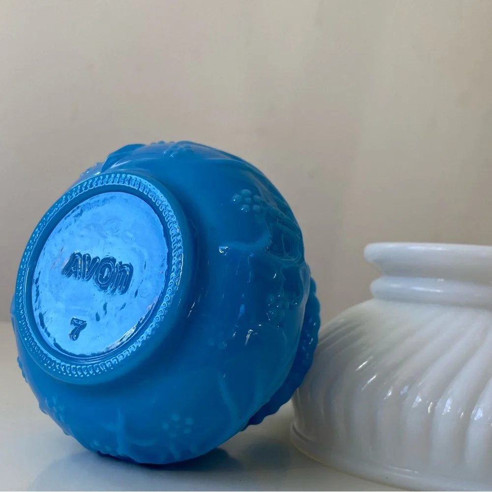 Vintage AVON Blue & White Milk Glass Courting Lamp